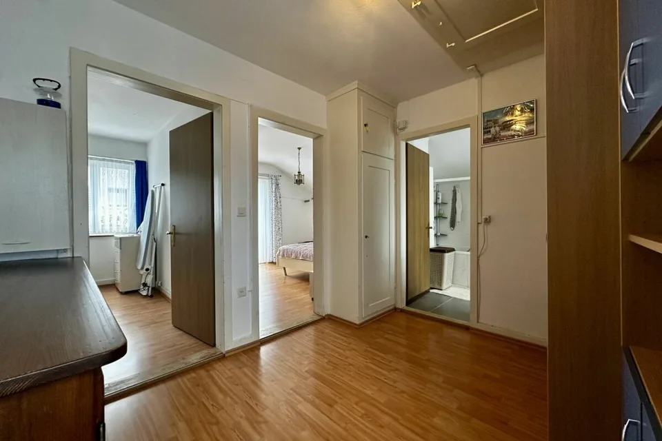 RESERVIERT ! Freistehendes Einfamilienhaus direkt am Bahnhof Lenzburg – Foto 18 von 25