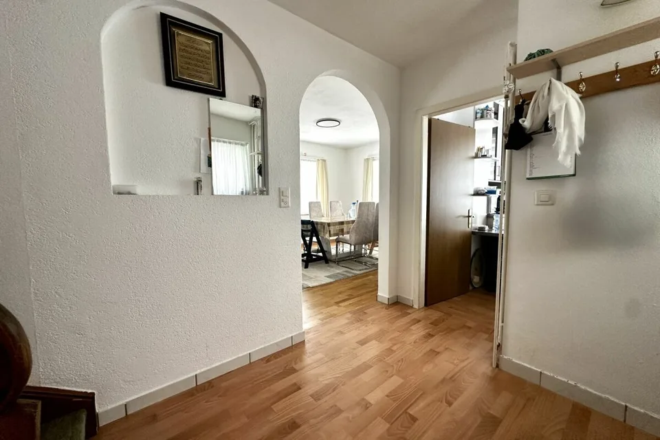 RESERVIERT ! Freistehendes Einfamilienhaus direkt am Bahnhof Lenzburg – Foto 9 von 25