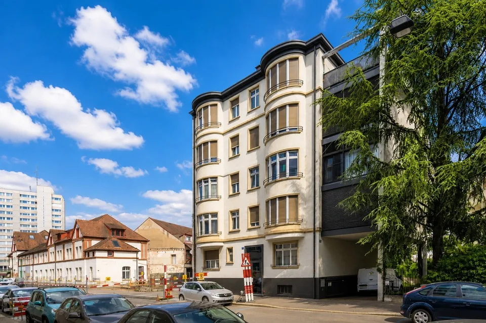 Helle 3.5- bis 4-Zimmer-Wohnung mit grossem Balkon im beliebten Iselin