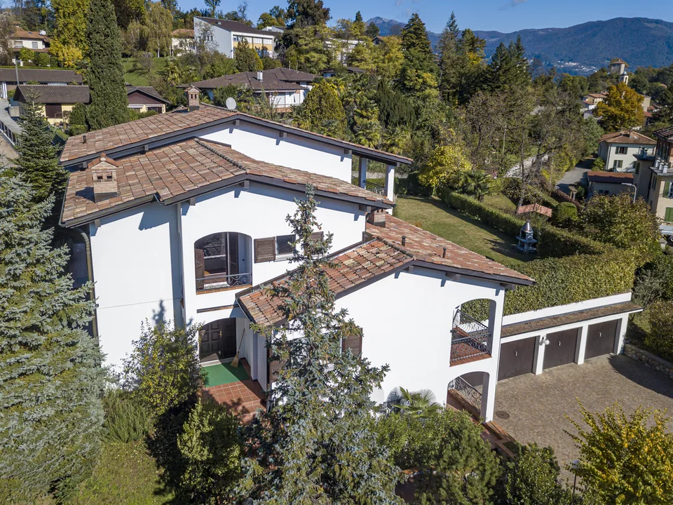 10.5 Zimmer Villa in Stabio – Foto 11 von 13