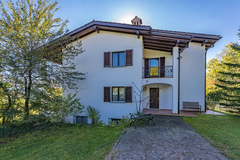 10.5 Zimmer Villa in Stabio – Foto 13 von 13