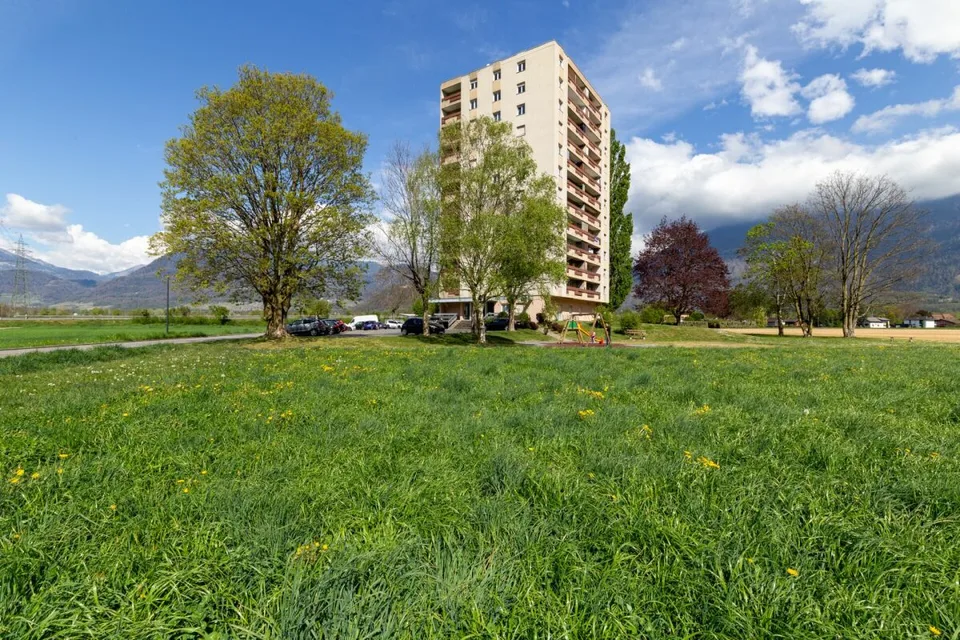Dachgeschoss mit 2,5 Zimmern renoviert und sofort verfügbar! – Foto 12 von 13