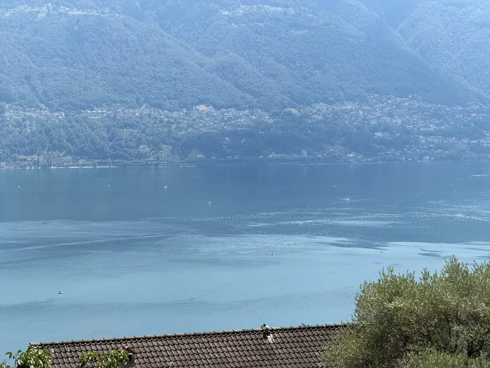 Appartement lumineux de 2,5 pièces à Brione sopra Minusio – Vue sur le lac – photo 6 sur 15