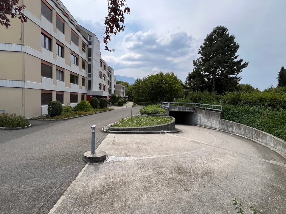Motorradplätze zu vermieten an der Mattenstrasse in Thun.