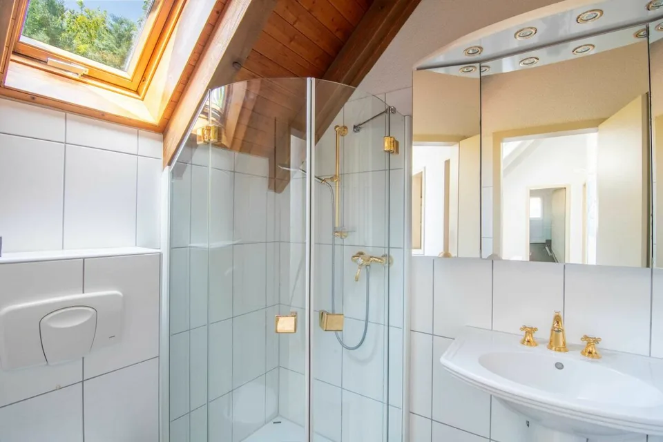 Casa a schiera di 5,5 locali molto ben curata con giardino da sogno, vista panoramica e spazio per tutta la famiglia! – foto 10 di 14