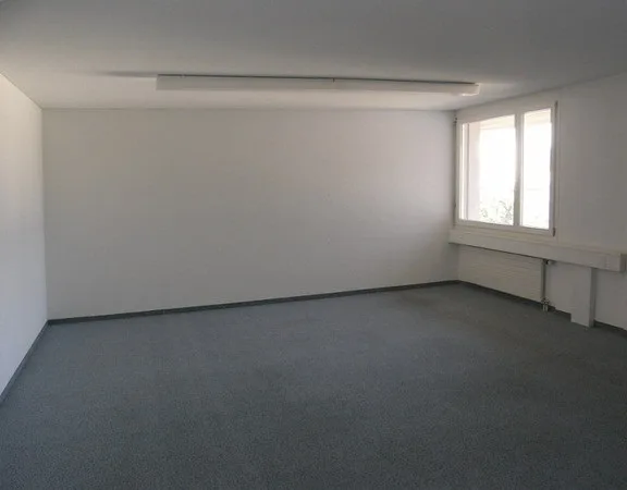 Bureau individuel abordable au 2e étage