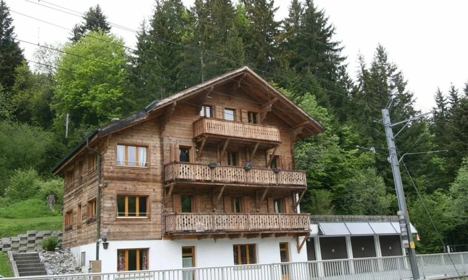 Appartement 2.5 pièces à Arveyes