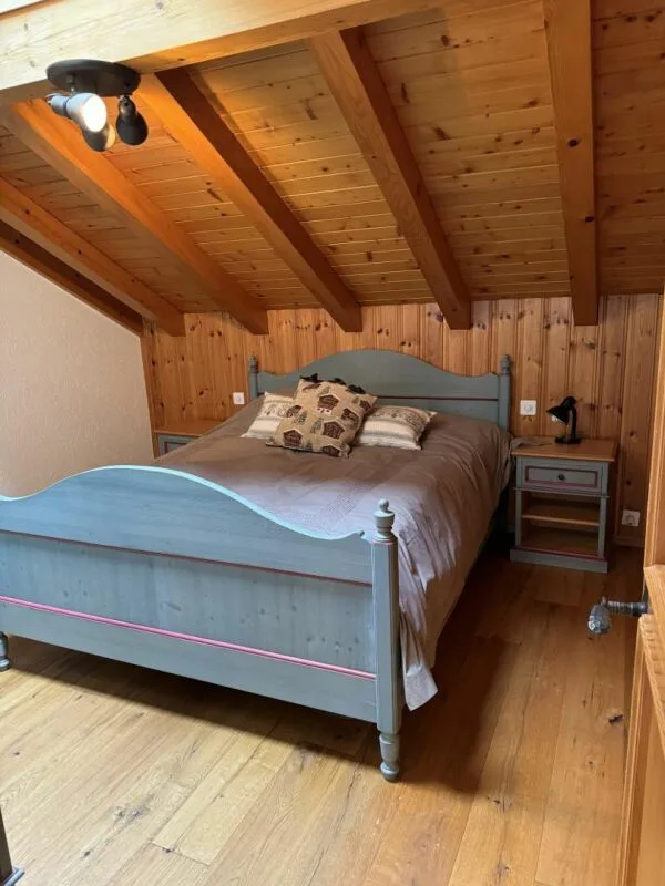 Zweieinhalb-Zimmer-Wohnung in Arveyes