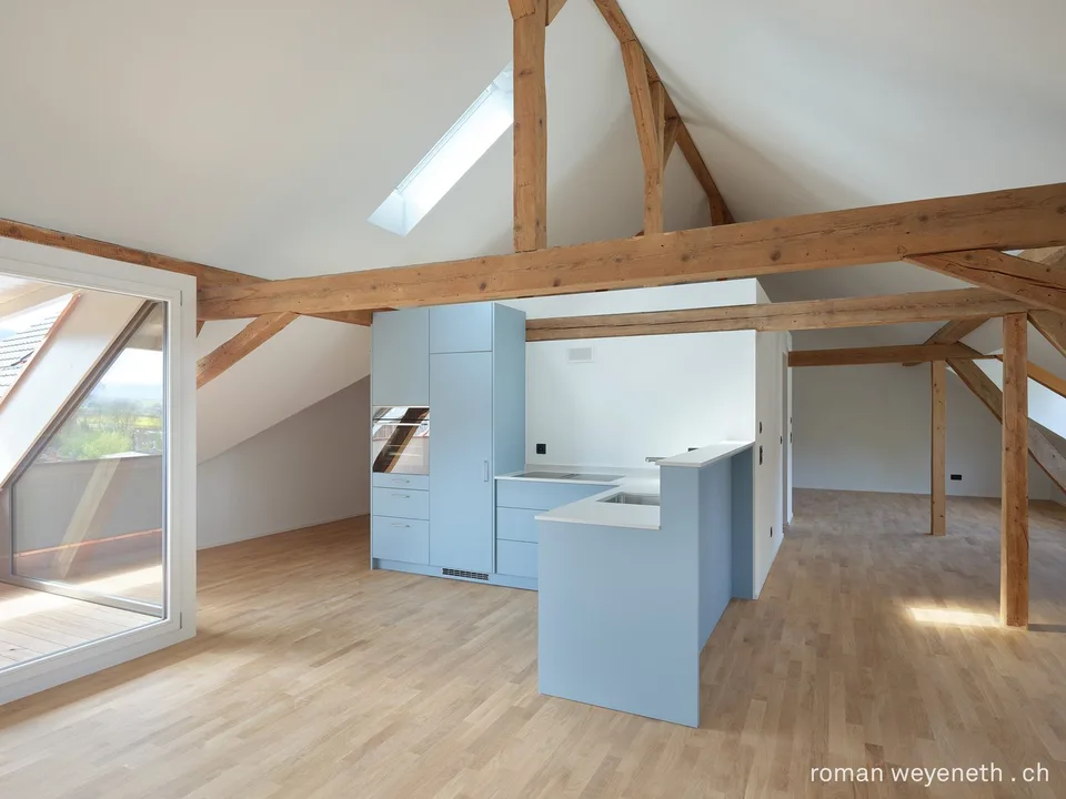 Stilvolles Neubau-Loft mit Balkon