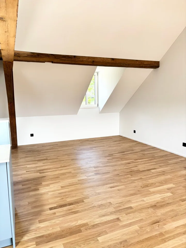 Stilvolles Neubau-Loft mit Balkon