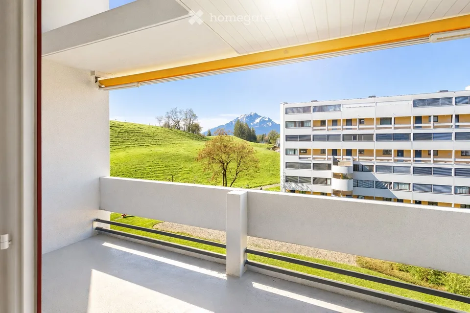 Appartamento-mansarda incantevole con vista sul Pilatus a Lucerna