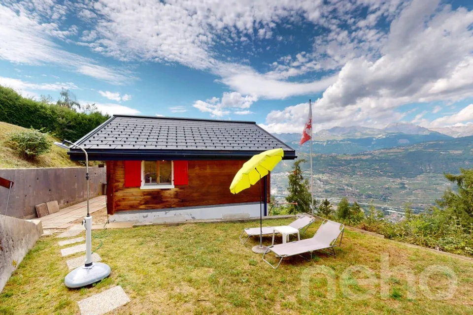 Chalet renové face aux sommets, idéal résidence secondaire