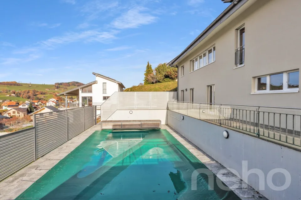Das diskrete Luxus in La Roche: Villa mit Panoramablick