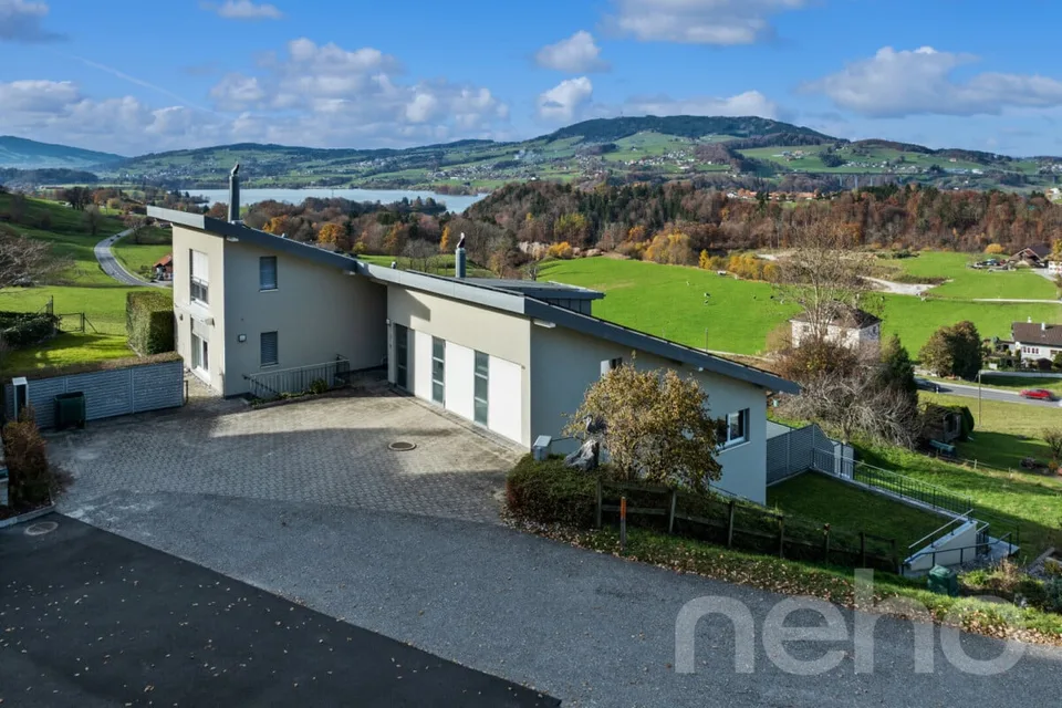 Das diskrete Luxus in La Roche: Villa mit Panoramablick