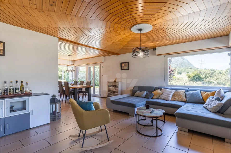 Bella casa familiare con vista aperta