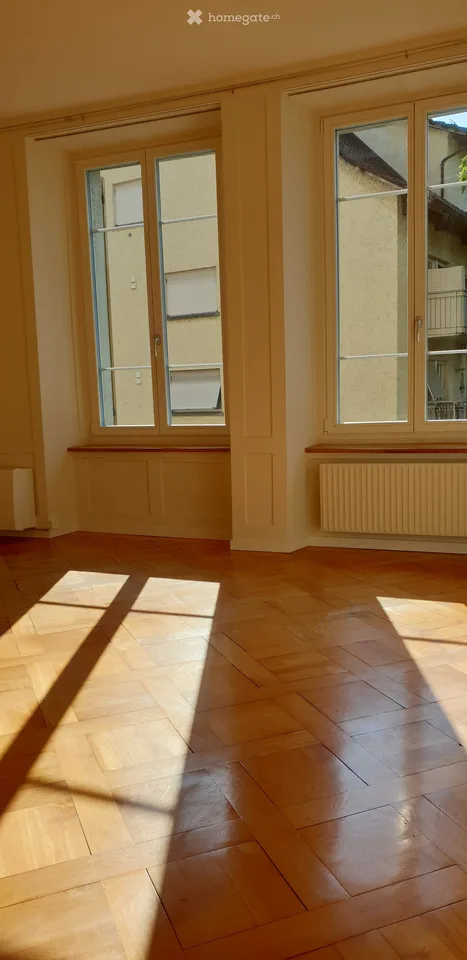 Grosse helle 3 Zimmerwohnung im Zentrum von Uster