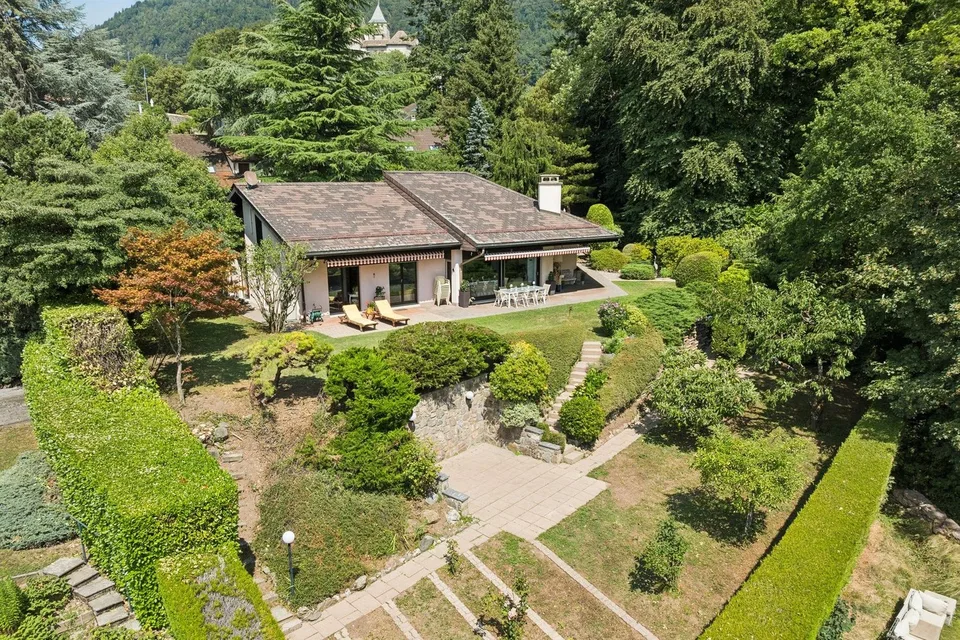 Coup de coeur ! Villa individuelle avec vue sur le lac.