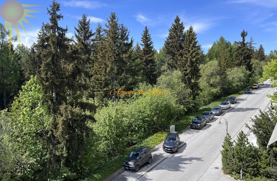 Idéal pour un investissement ! Appartement soigné de 3.5 pièces sud au calme à Crans !