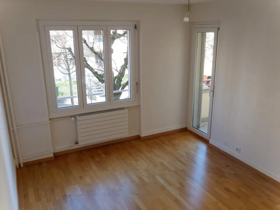 Appartamento di 2.5 locali luminoso in affitto – Losanna, av. de la Dôle