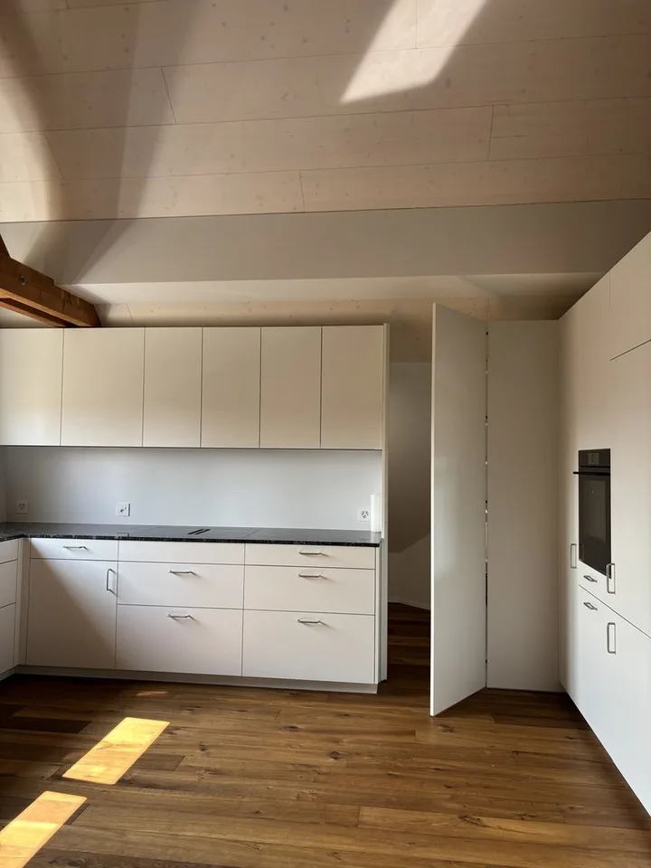 Appartamento attico esclusivo 4.5 locali (180 m²) – Primo affitto a Röschenz con vista panoramica