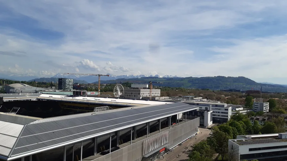 Grosse Wohnfläche mit schöner Weitsicht!