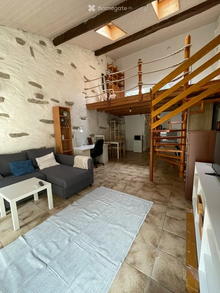 A louer, chambre meublée en duplex, de 45m2, à Grandvaux