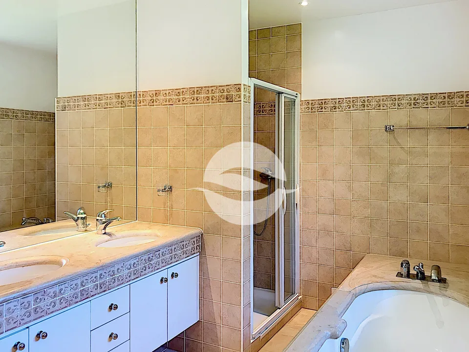 Magnifique villa individuelle avec 4 chambres et piscine – Foto 26 von 26