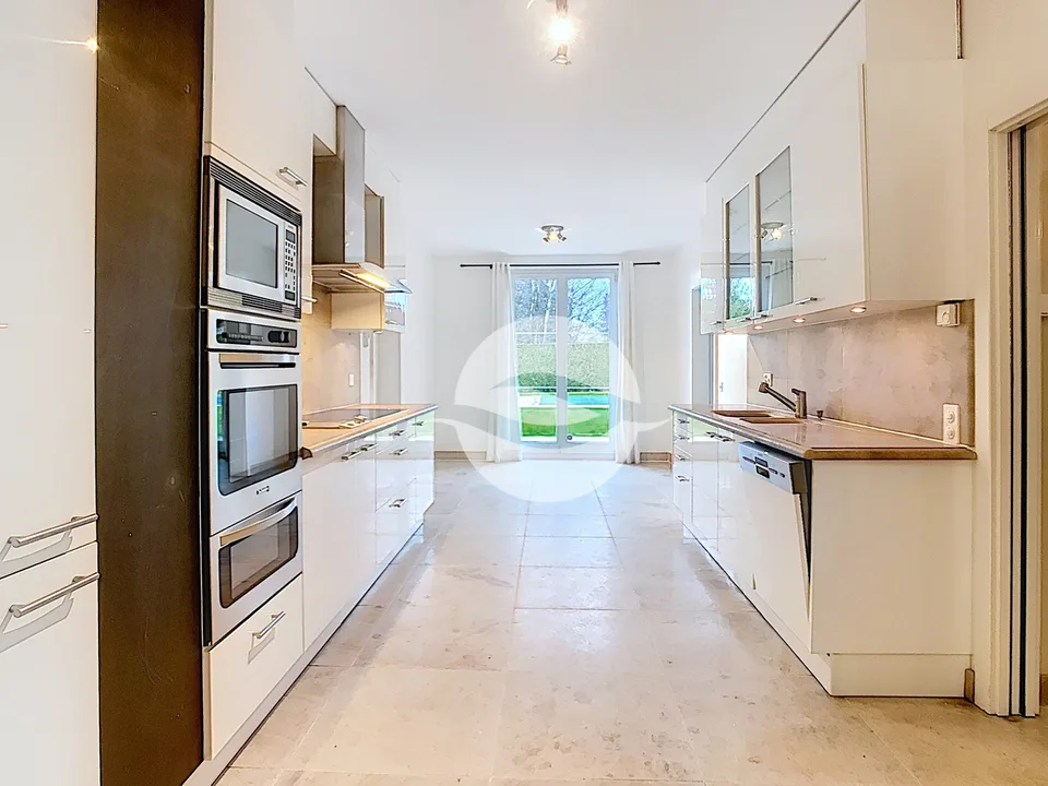 Magnifique villa individuelle avec 4 chambres et piscine – Foto 20 von 26