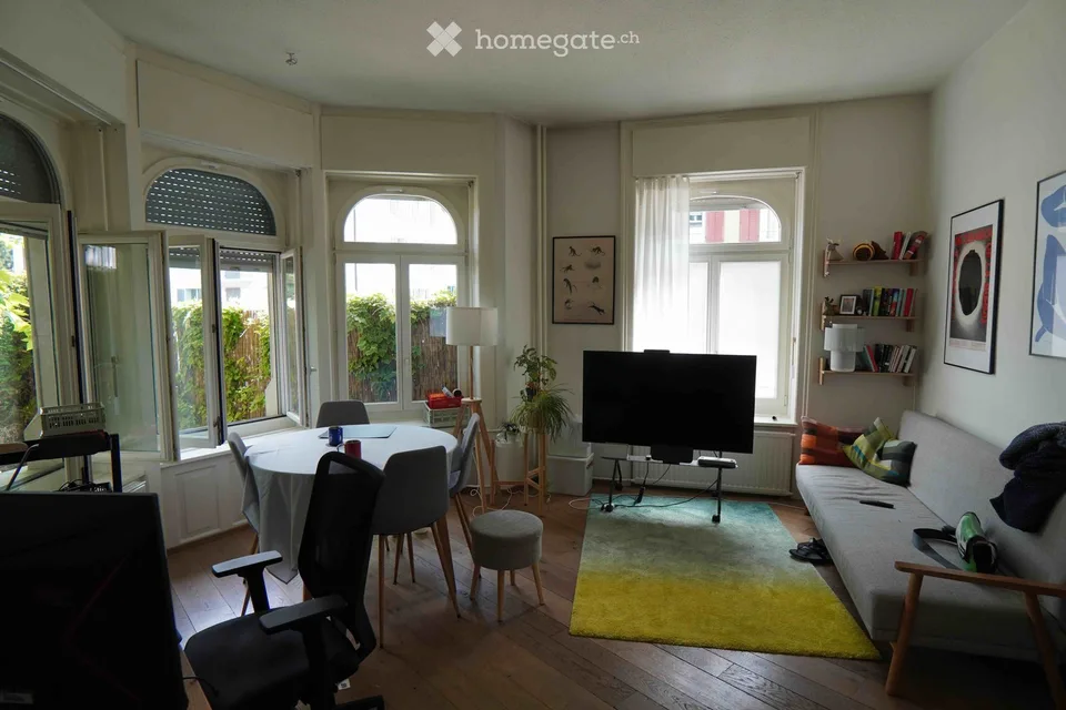 Charming 2.5-Room Ground Floor Apartment with Garden near Lake Zürich – Seestrasse, 8038 Zürich