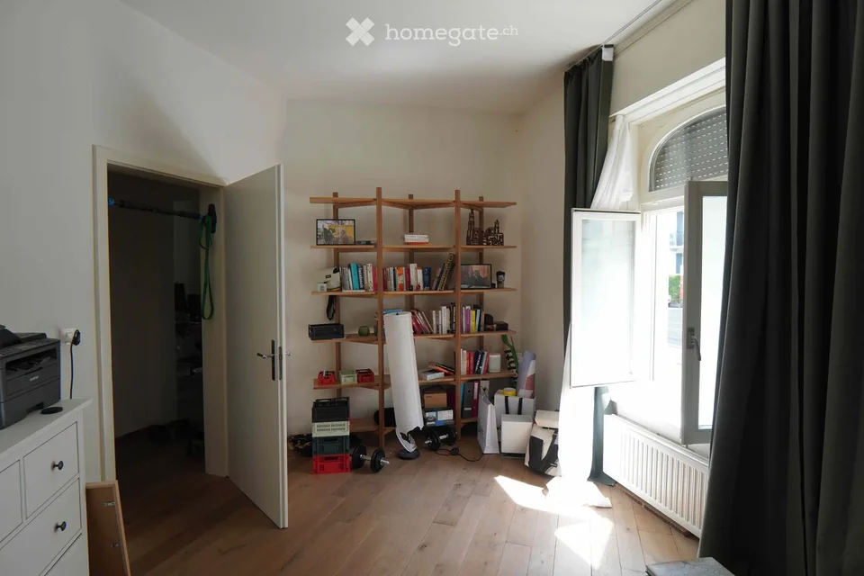 Charming 2.5-Room Ground Floor Apartment with Garden near Lake Zürich – Seestrasse, 8038 Zürich