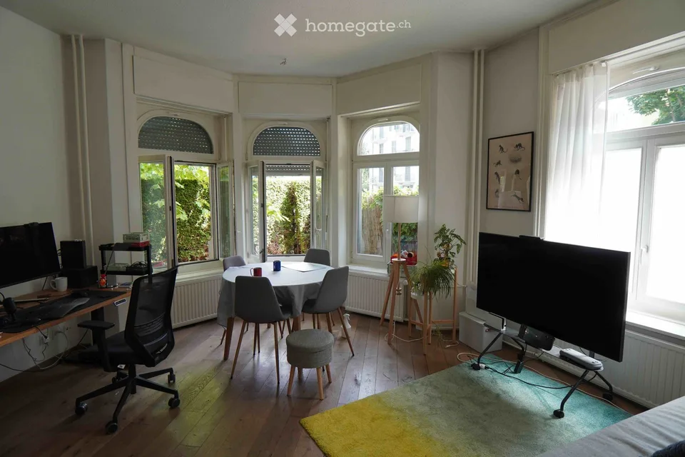 Charming 2.5-Room Ground Floor Apartment with Garden near Lake Zürich – Seestrasse, 8038 Zürich