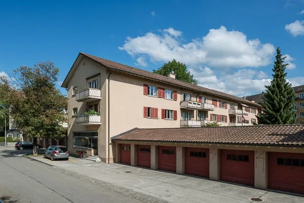 Moderne und helle Wohnung an zentraler Lage