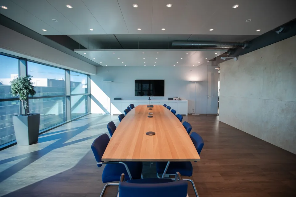 Exklusive Büro- und Showroomflächen mit Autolift bis zu 5'700 m² – photo 8 sur 10