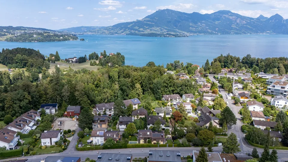 Prossimamente disponibile: Casa a schiera con charme e potenziale