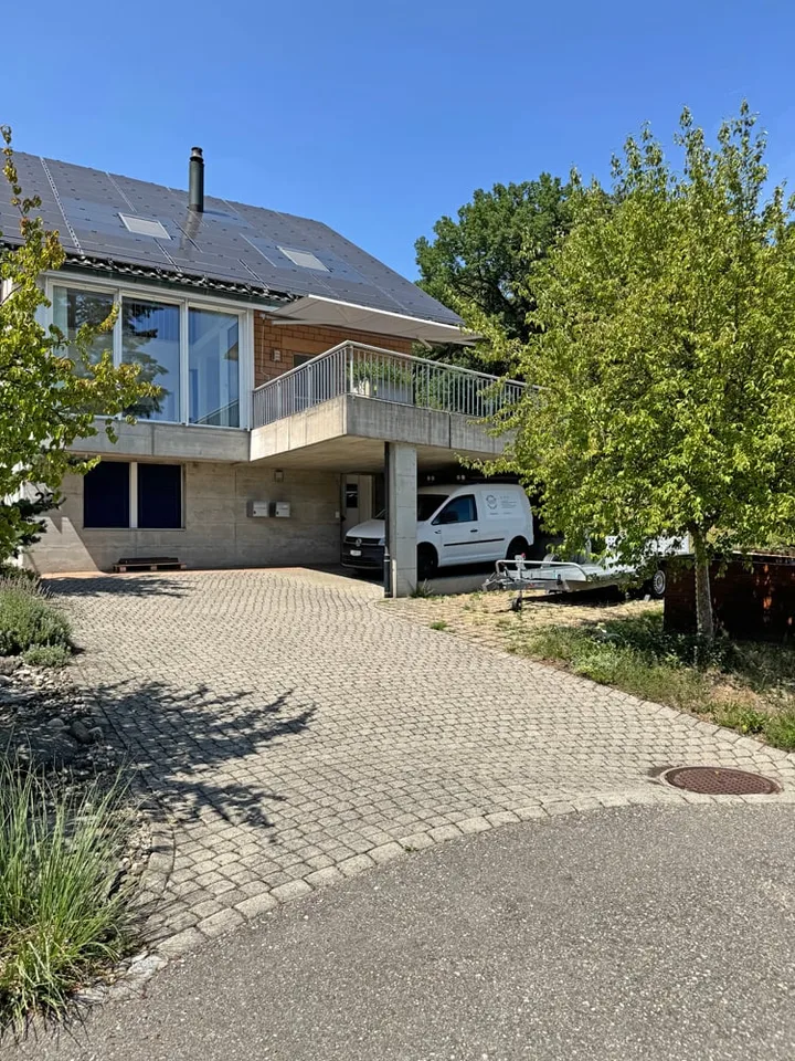 Casa unifamiliare di 5,5 locali con appartamento studio e vista panoramica invidiabile