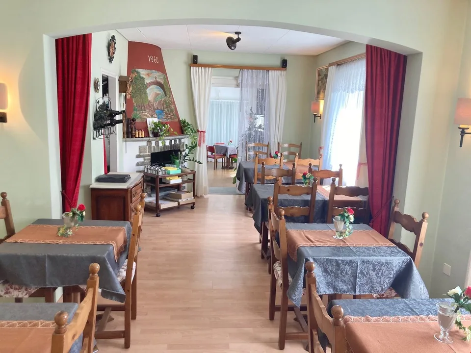 Petite pension avec restaurant