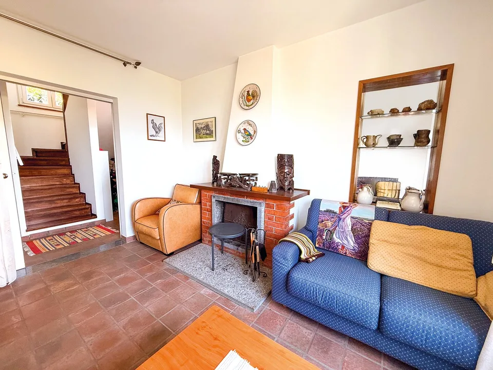 Traumhafte Villa in der Natur mit atemberaubendem Panoramablick – Foto 15 von 30