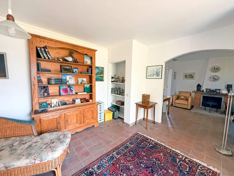 Traumhafte Villa in der Natur mit atemberaubendem Panoramablick – Foto 14 von 30