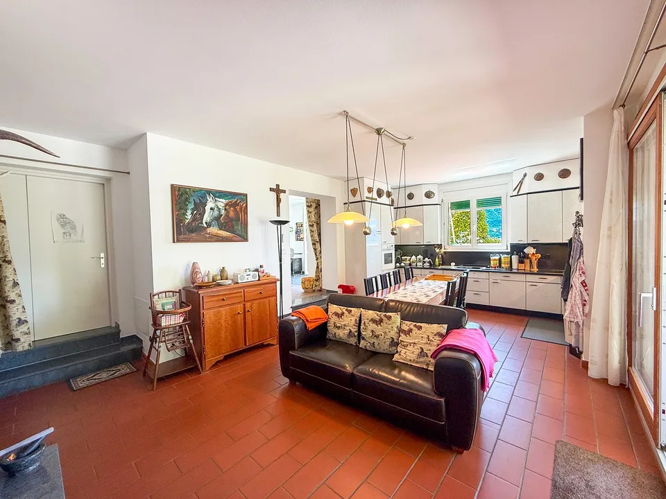 Traumhafte Villa in der Natur mit atemberaubendem Panoramablick – Foto 6 von 30