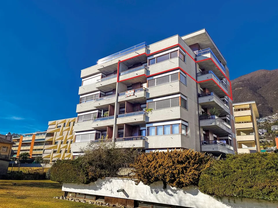 A due passi dal lago, grande 4.5 locali soleggiatissimo – foto 14 di 16