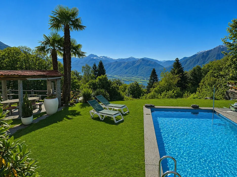 Rent to Buy - Casa unifamiliare con giardino e piscina