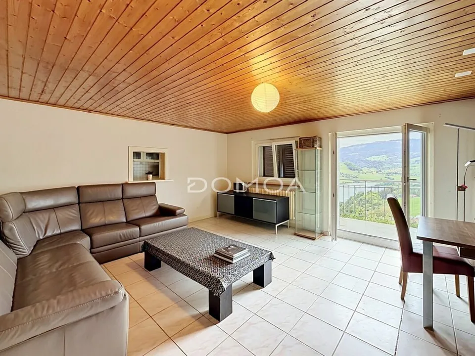 Wohnung 4,5 Zimmer im Dachgeschoss mit Balkon