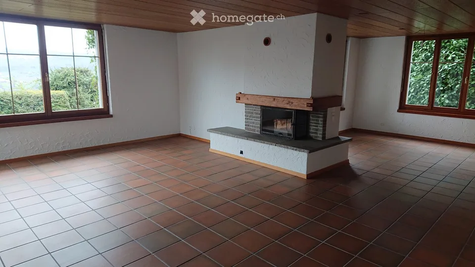 Casa unifamiliare di 6½ locali in stile casa di campagna con vista panoramica, terrazza e garage doppio a Seengen