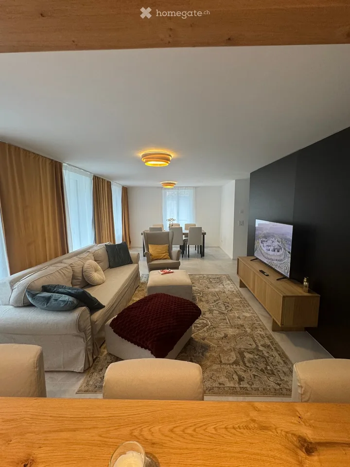 Appartamento di 3,5 locali con vista lago a Gersau