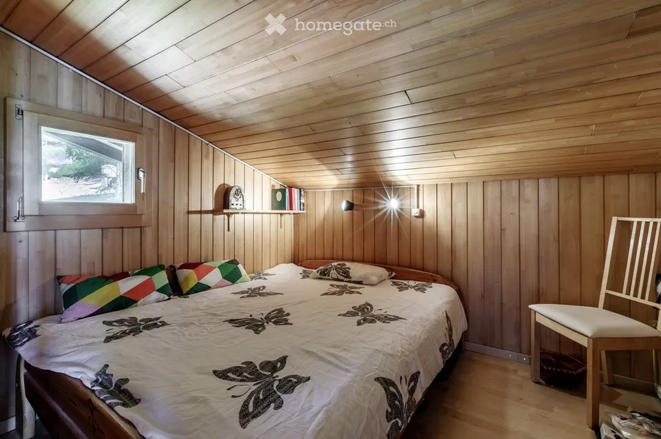 Gemütliche Dachwohnung, Sicht auf Thunersee und Berner Alpen