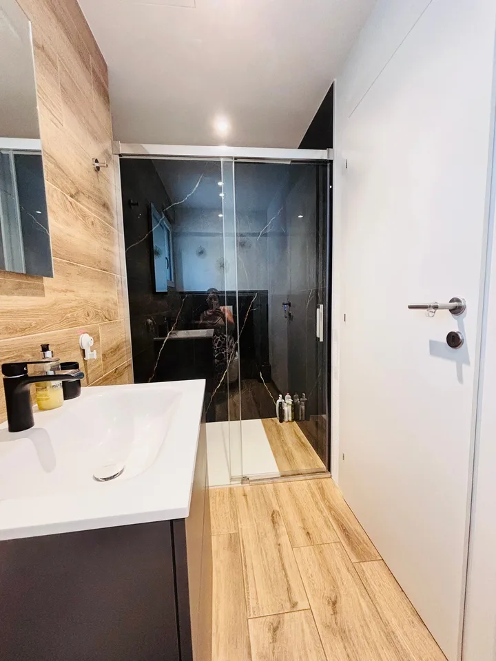 Exklusives Einfamilienhaus in bevorzugter Lage in Bellinzona – Foto 17 von 21