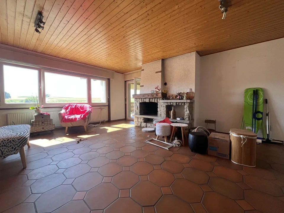 Dachgeschoss mit großer überdachter Terrasse