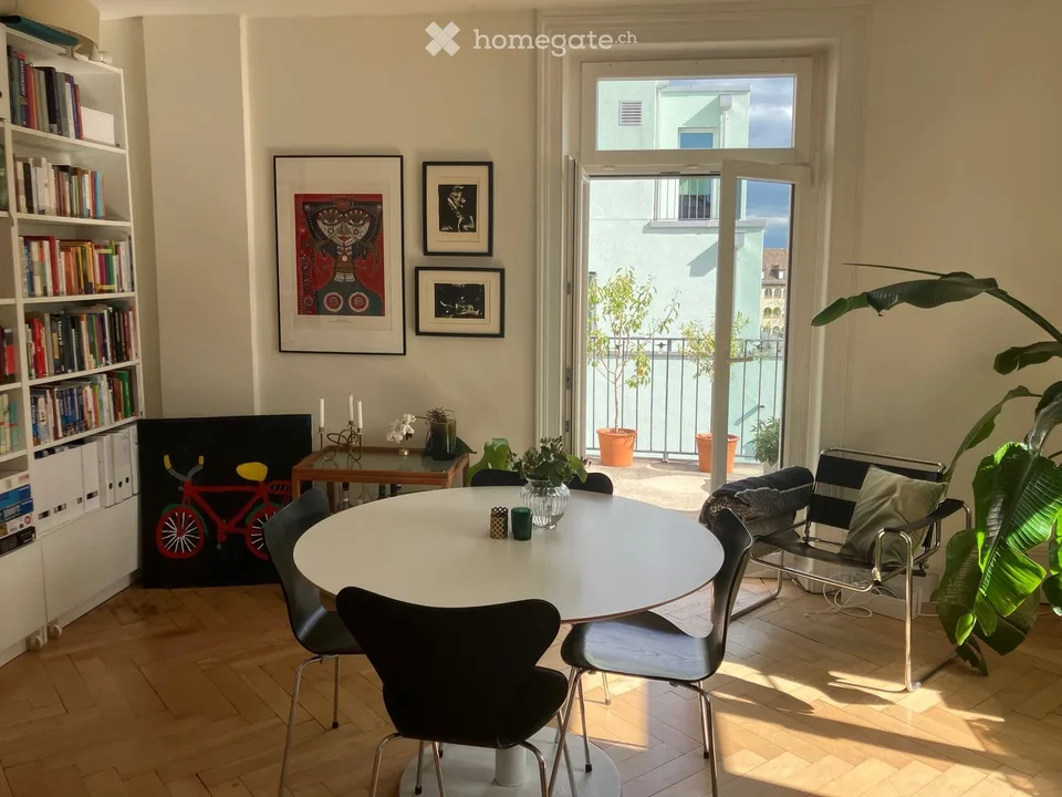 Möblierte 3-Zimmer-Altbauwohnung mit grosser Terrasse in Zürich – ab Oktober