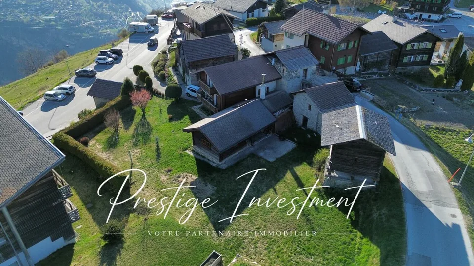 Affascinante chalet di 4,5 locali con annessi - Nax
