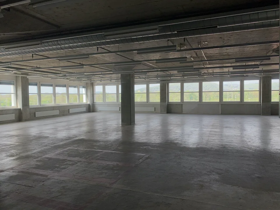 Effizienter Logistik-Hub mit kompletter Infrastruktur - über 8200 m2